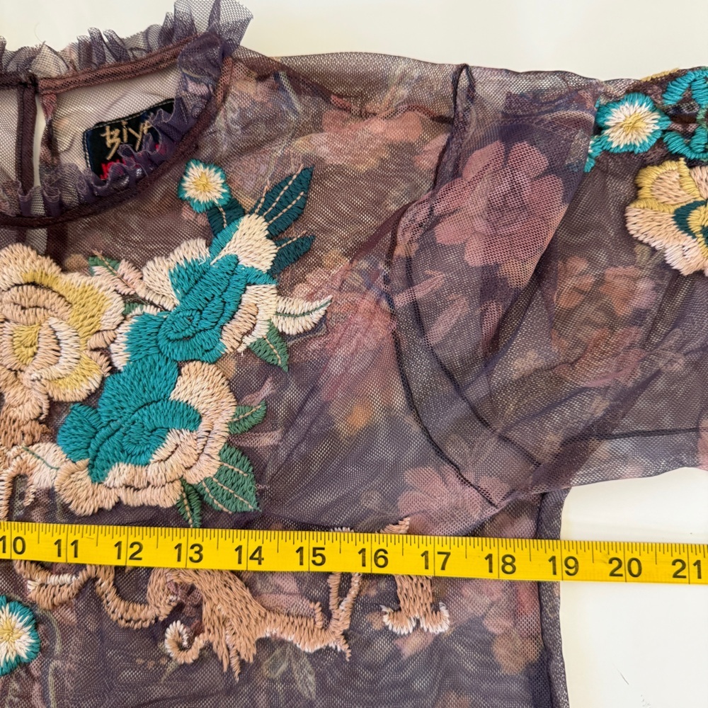 Johnny Was Biya  Renley Mesh Sheer Top with Floral Embroidery Medium no slip - Picture 9 of 13